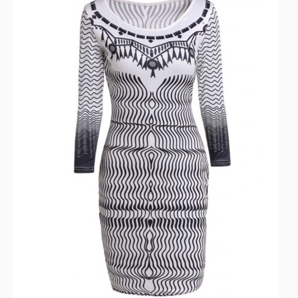 Dresses & Skirts - Black White Pattern Dresses